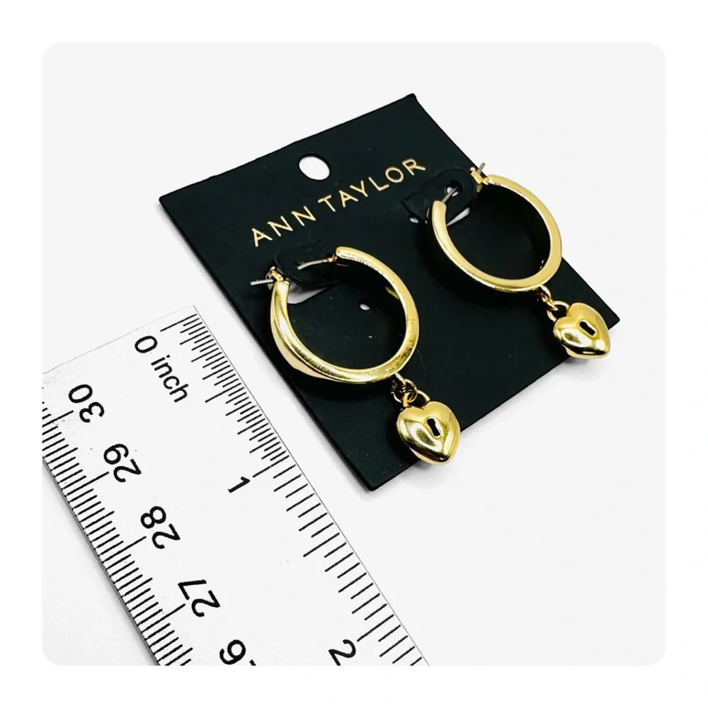 ★ NWT Ann Taylor “heart lock” Hoops - Golden ★ - Picture 11 of 14